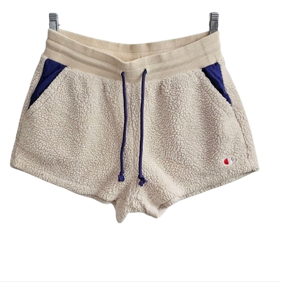 Nike Red Hoodie and Champion White Shorts Set - Picture 8 of 13